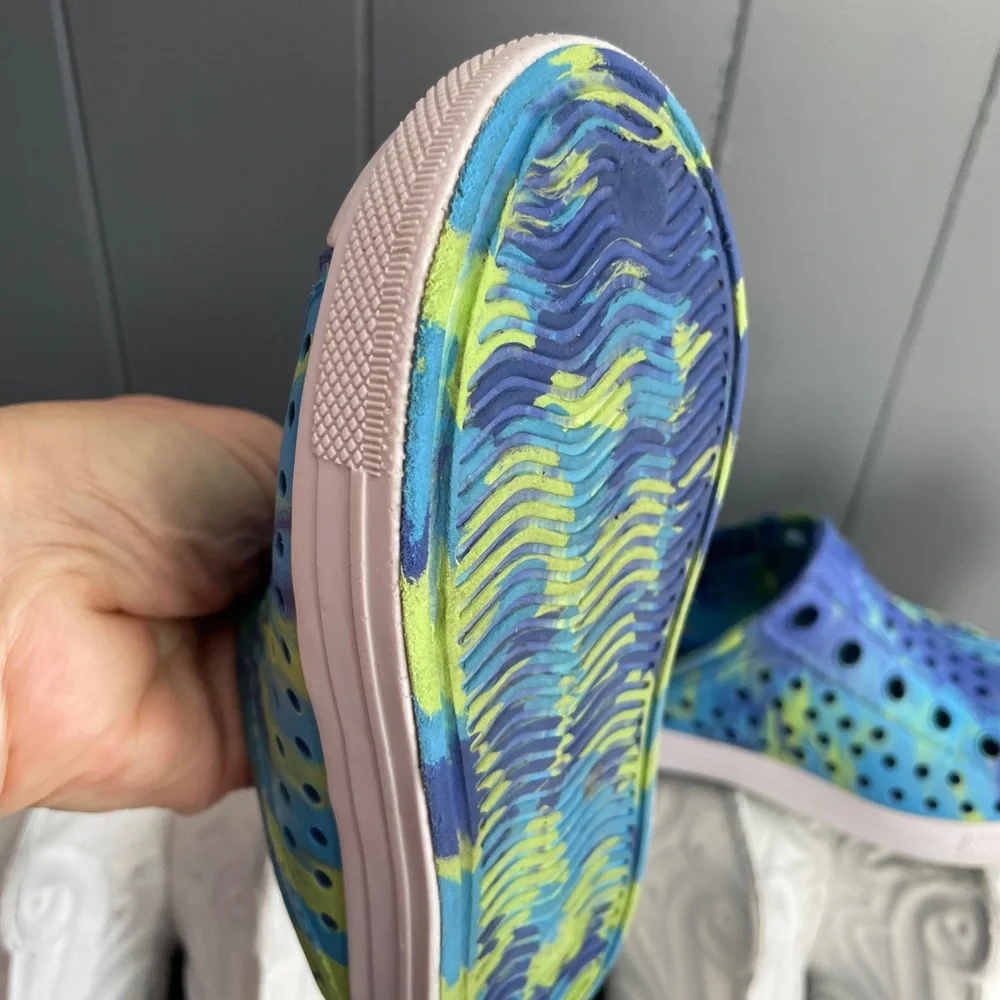 Skechers Kids Vibrant Blue and Lime Water Shoes size 8